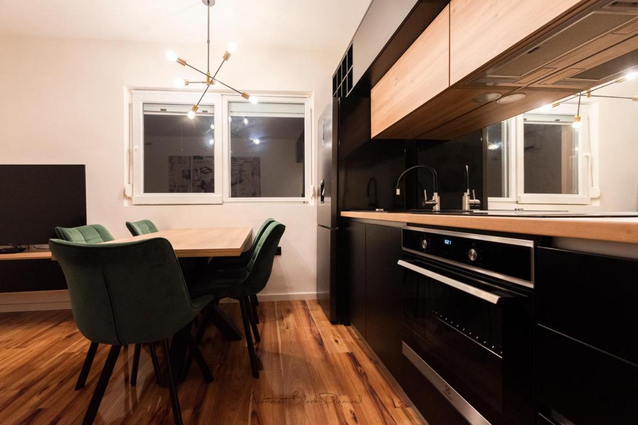 Apartment Black Diamond Razanac Exterior photo