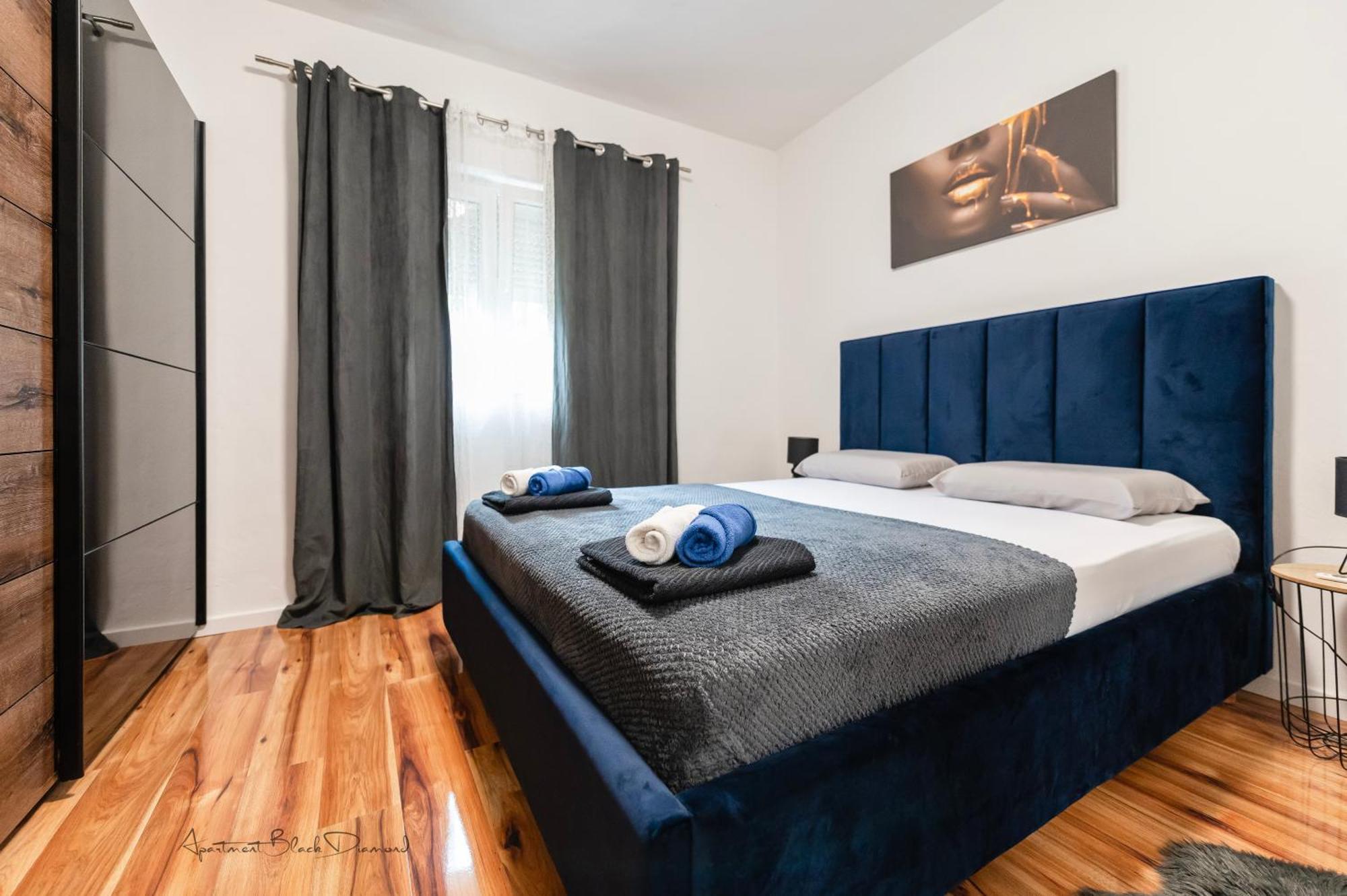 Apartment Black Diamond Razanac Exterior photo